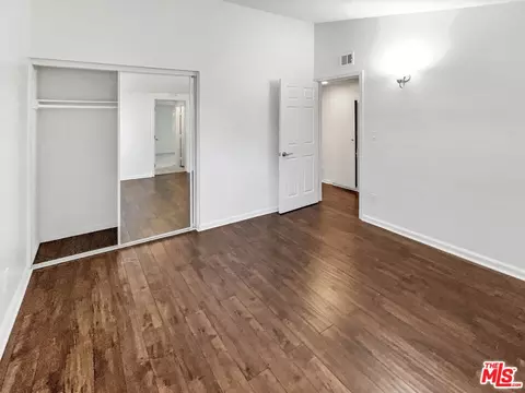 17530 Devonshire St, Northridge, CA 91325 photo 22