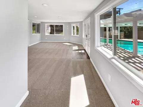 17530 Devonshire St, Northridge, CA 91325 photo 30