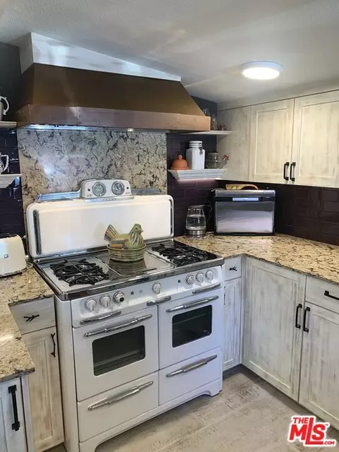 125 Prospect St, Oak View, CA 93022 photo 17