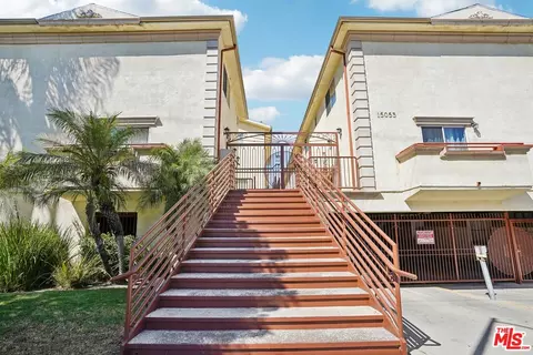 15053 Victory Blvd #11, Van Nuys, CA 91411