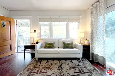 313 Museum Dr, Los Angeles, CA 90065