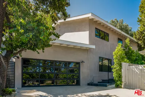 3420 Castlewoods Pl, Sherman Oaks, CA 91403