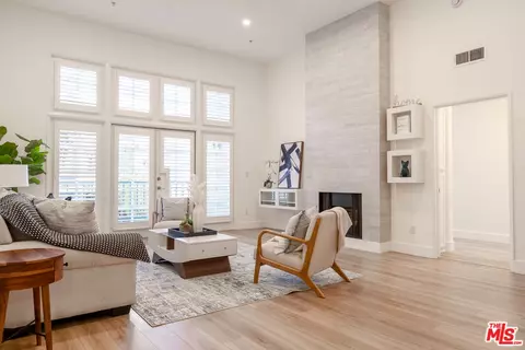 1225 Armacost Ave #102, Los Angeles, CA 90025