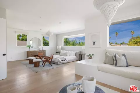Bedroom - 644 Brooks Ave, Venice, CA 90291 photo 3 of 10