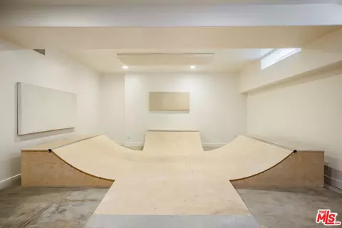 Other - 644 Brooks Ave, Venice, CA 90291 photo 13 of 15