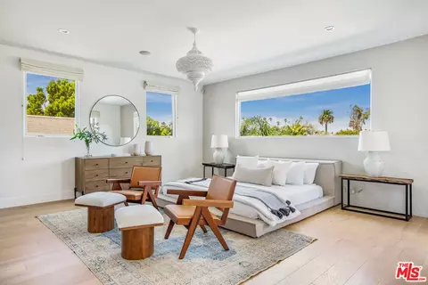 Bedroom - 644 Brooks Ave, Venice, CA 90291 photo 8 of 10