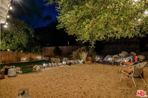 Exterior - 10638 Samoa Ave, Tujunga, CA 91042 photo 8 of 8