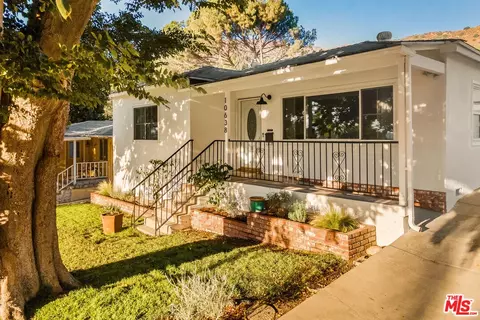 Exterior - 10638 Samoa Ave, Tujunga, CA 91042 photo 1 of 8