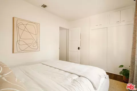 Bedroom - 10638 Samoa Ave, Tujunga, CA 91042 photo 4 of 6