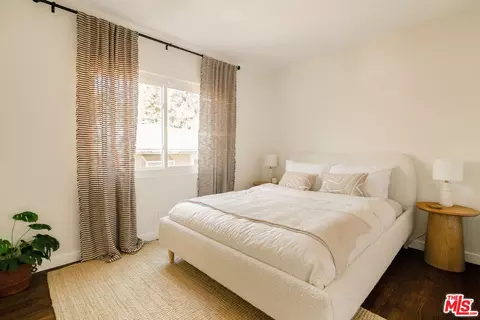 Bedroom - 10638 Samoa Ave, Tujunga, CA 91042 photo 3 of 6