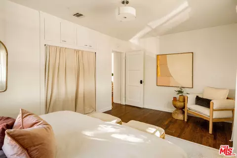 Bedroom - 10638 Samoa Ave, Tujunga, CA 91042 photo 2 of 6