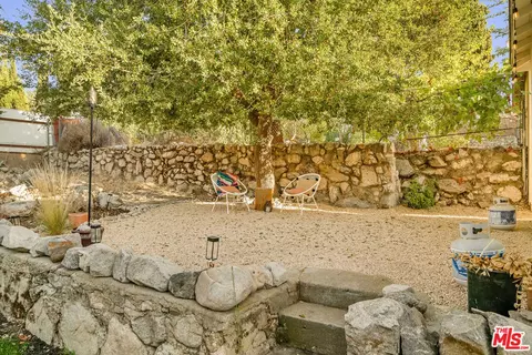 Exterior - 10638 Samoa Ave, Tujunga, CA 91042 photo 3 of 8