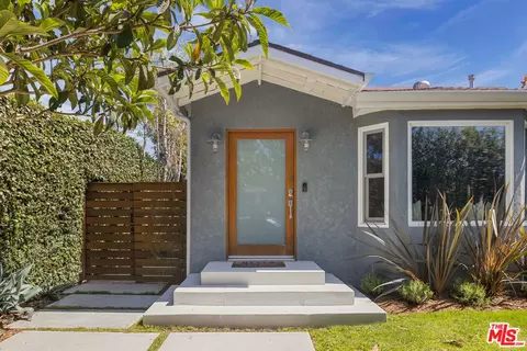 4010 Colonial Ave, Los Angeles, CA 90066
