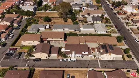 View/Area - 334 E 220th St, Carson, CA 90745 photo 14 of 16