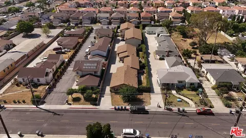 View/Area - 334 E 220th St, Carson, CA 90745 photo 4 of 16