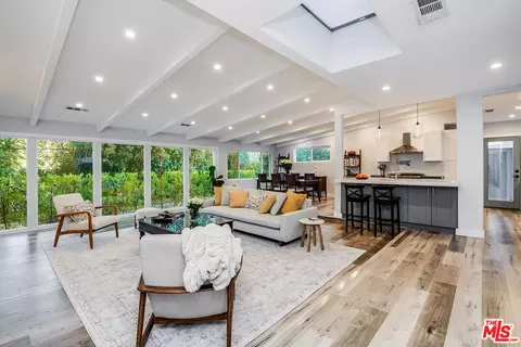 4547 Alonzo Ave, Encino, CA 91316
