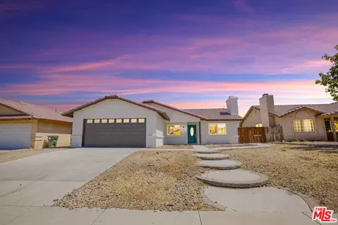 12865 Dillon Ln, Victorville, CA 92392