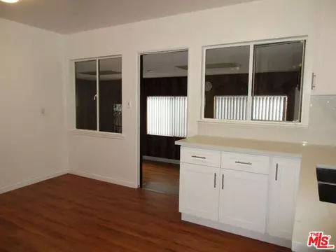 Entry Way - 719 E 154th St, Compton, CA 90220 photo 2 of 3