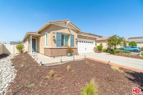1761 Arcus Ct, Beaumont, CA 92223 photo 2