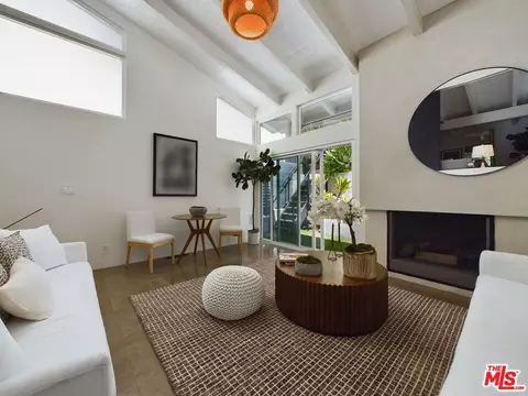 1606 Crater Ln, Los Angeles, CA 90077