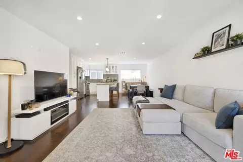 5215 Sepulveda Blvd #2C, Culver City, CA 90230