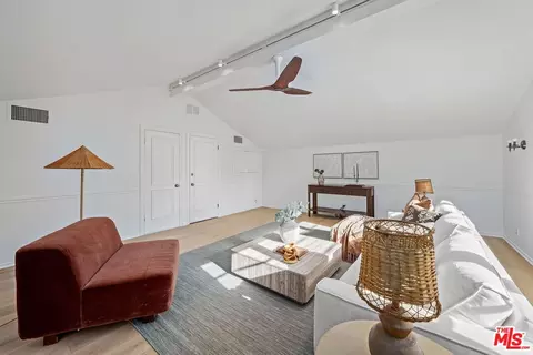 Other - 3428 Wrightview Dr, Studio City, CA 91604 photo 9 of 11