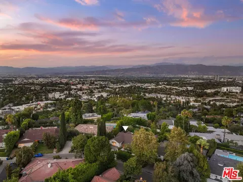 View/Area - 3428 Wrightview Dr, Studio City, CA 91604 photo 2 of 2
