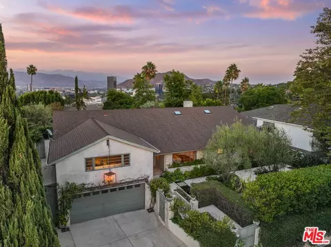Other - 3428 Wrightview Dr, Studio City, CA 91604 photo 2 of 11