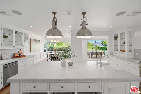 Kitchen - 3428 Wrightview Dr, Studio City, CA 91604 photo 2 of 6