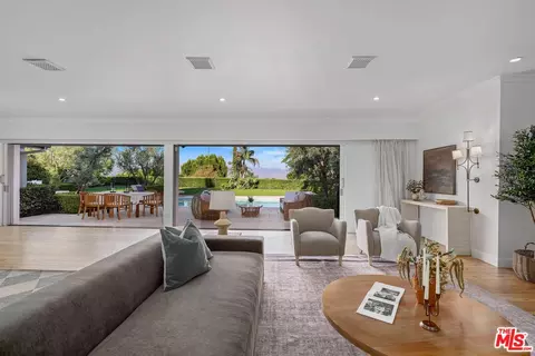 Living - 3428 Wrightview Dr, Studio City, CA 91604 photo 2 of 5