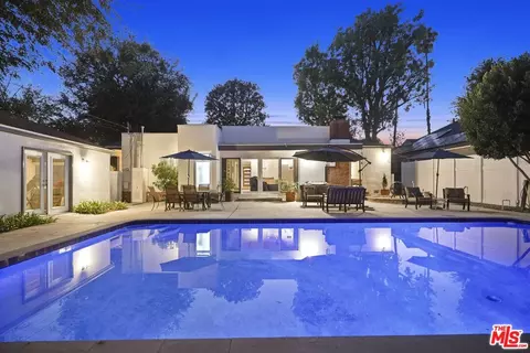 4948 Radford Ave, Valley Village, CA 91607