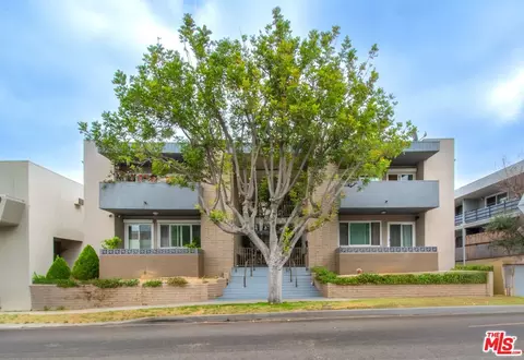 6610 S Springpark Ave #8, Los Angeles, CA 90056
