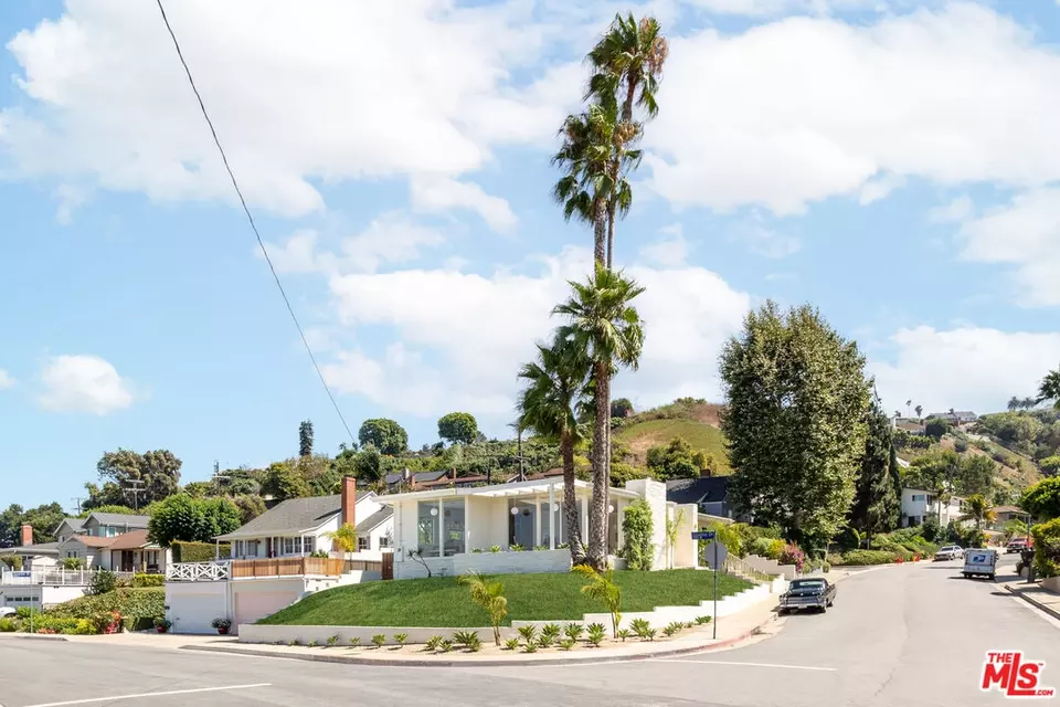 Other - 3908 S Cloverdale Ave, Los Angeles, CA 90008 photo 7 of 13