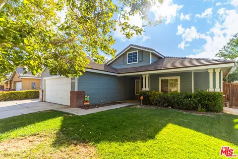 43243 Vineyard Dr, Lancaster, CA 93535