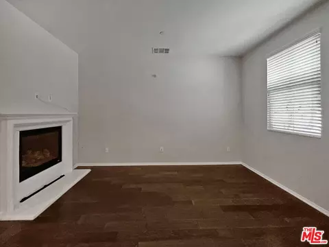 Living - 2234 Winifred St #3, Simi Valley, CA 93063 photo 3 of 5