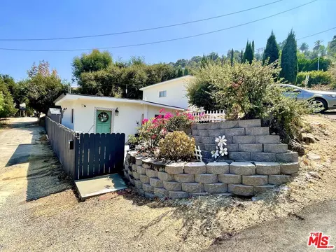 1068 Loma Ln, Simi Valley, CA 93063 photo 17