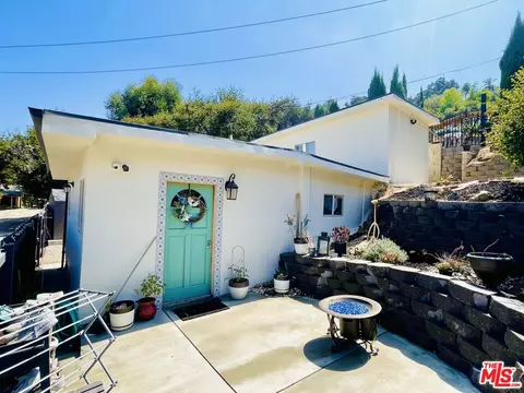 1068 Loma Ln, Simi Valley, CA 93063 photo 2