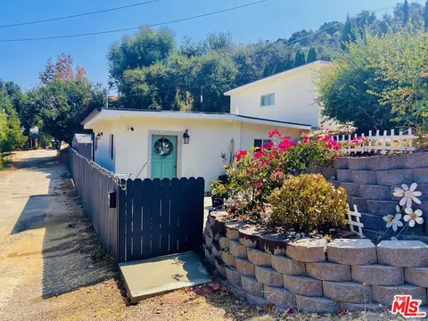1068 Loma Ln, Simi Valley, CA 93063 photo 3