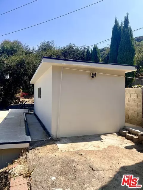 1068 Loma Ln, Simi Valley, CA 93063 photo 12