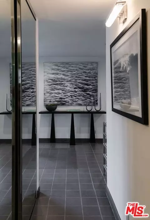 Entry Way - 1500 Inverness Dr, Pasadena, CA 91103 photo 3 of 4