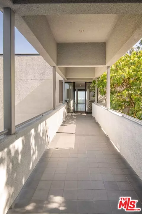 Entry Way - 1500 Inverness Dr, Pasadena, CA 91103 photo 1 of 4