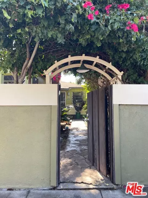 Exterior - 1805 Shell Ave, Venice, CA 90291 photo 10 of 12