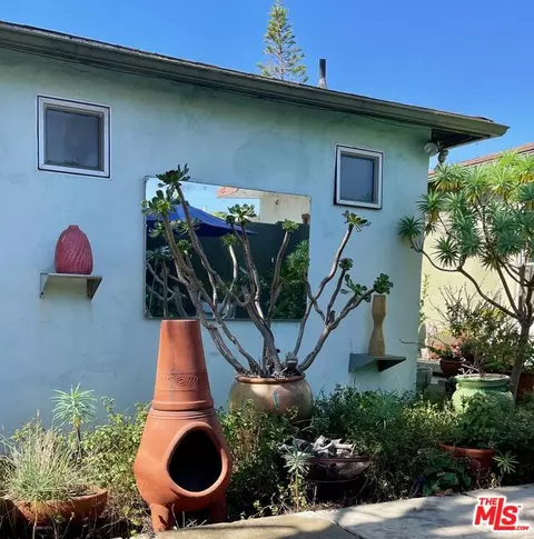 Exterior - 1805 Shell Ave, Venice, CA 90291 photo 11 of 12