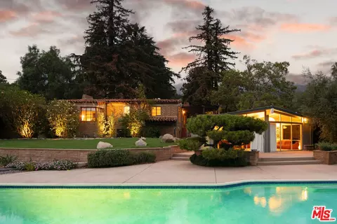 2315 Los Amigos St, La Crescenta, CA 91214