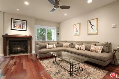 927 N Kings Rd #110, West Hollywood, CA 90069