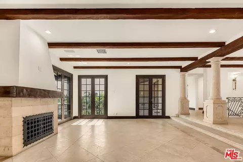 1316 Beverly Grove Pl, Beverly Hills, CA 90210
