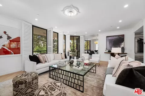 300 N Swall Dr #257, Beverly Hills, CA 90211