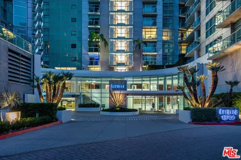 13700 Marina Pointe Dr #320, Marina Del Rey, CA 90292