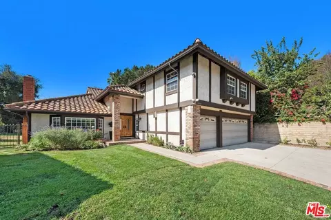 10434 Windtree Dr, Los Angeles, CA 90077