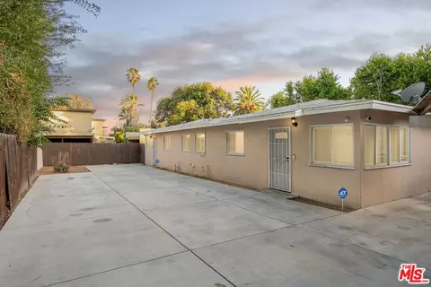 Exterior - 186 Carlton Ave, Pasadena, CA 91103 photo 14 of 21